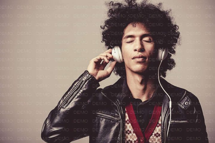 DAFT PUNK – GET LUCKY